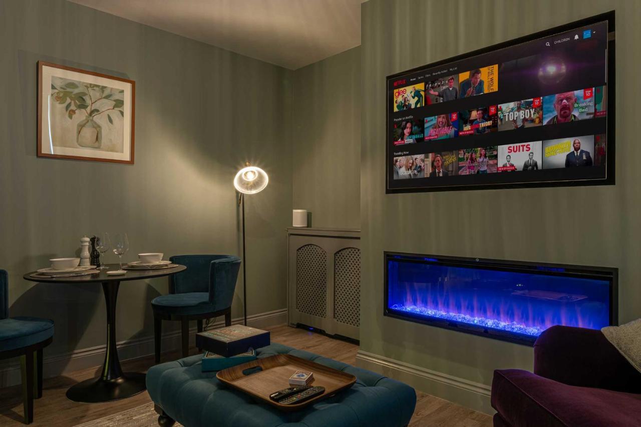 Beautiful Modern 1 Bedroom Apartment, City Centre Bath Kültér fotó